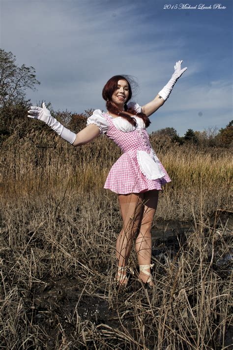 ludella hahn